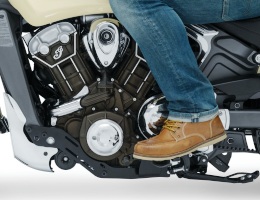 Indian Scout | Sixty Mid Controls Floorboards